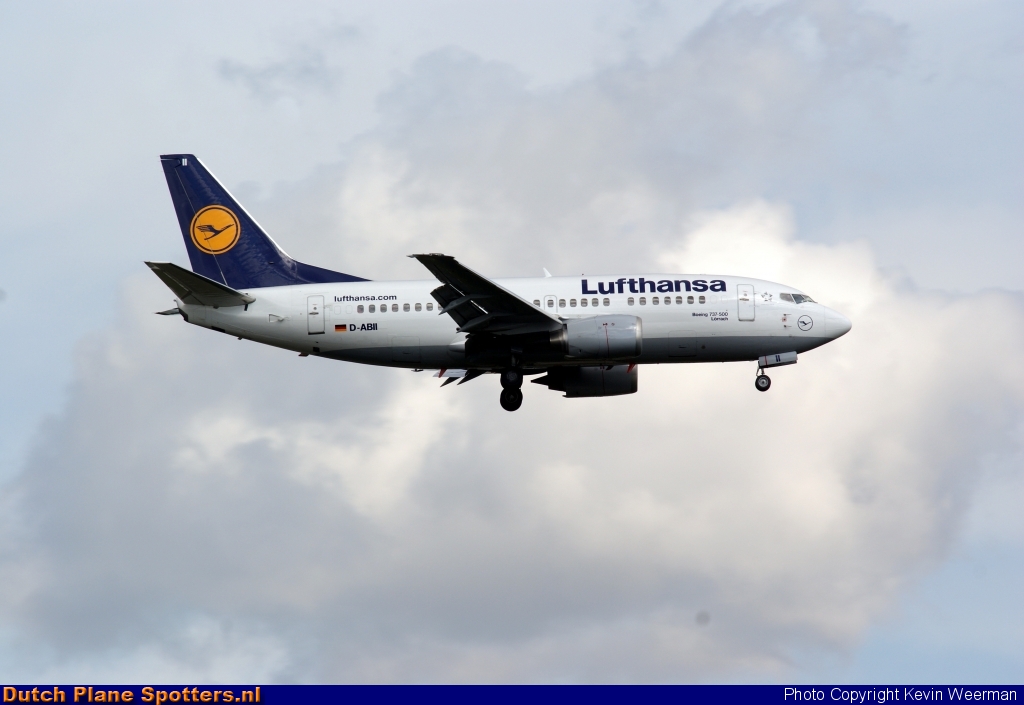 D-ABII Boeing 737-500 Lufthansa by Kevin Weerman