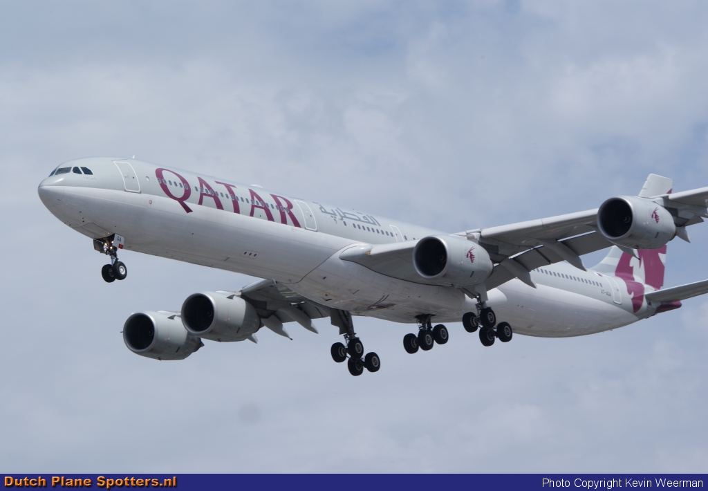A7-AGA Airbus A340-600 Qatar Airways by Kevin Weerman