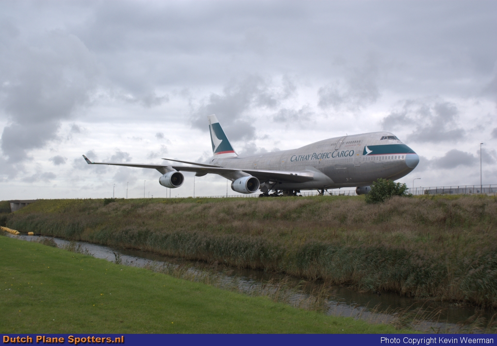 B-HUL Boeing 747-400 Cathay Pacific Cargo by Kevin Weerman