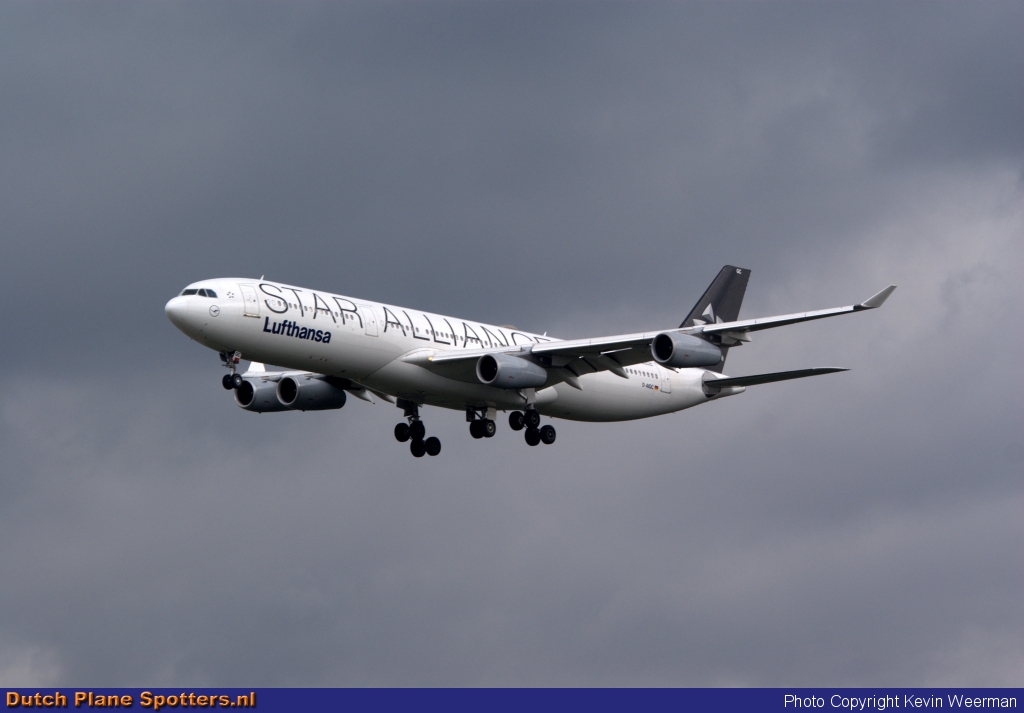 D-AIGC Airbus A340-300 Lufthansa by Kevin Weerman