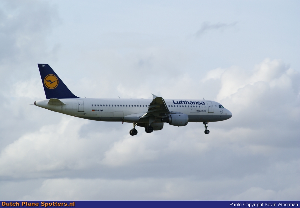 D-AIQR Airbus A320 Lufthansa by Kevin Weerman