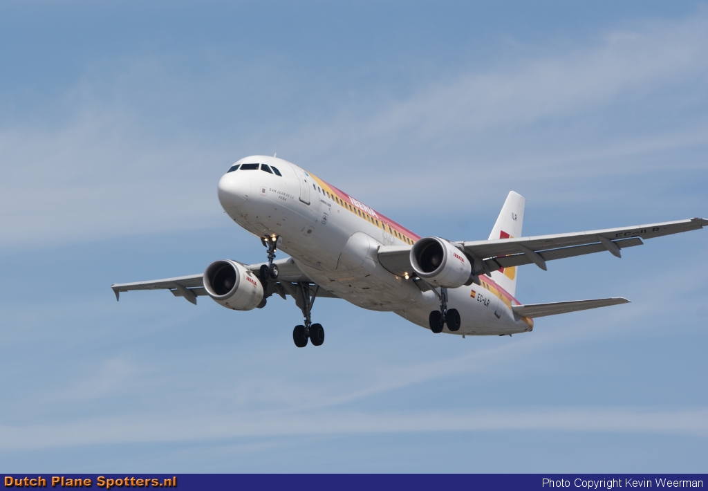 EC-ILR Airbus A320 Iberia by Kevin Weerman