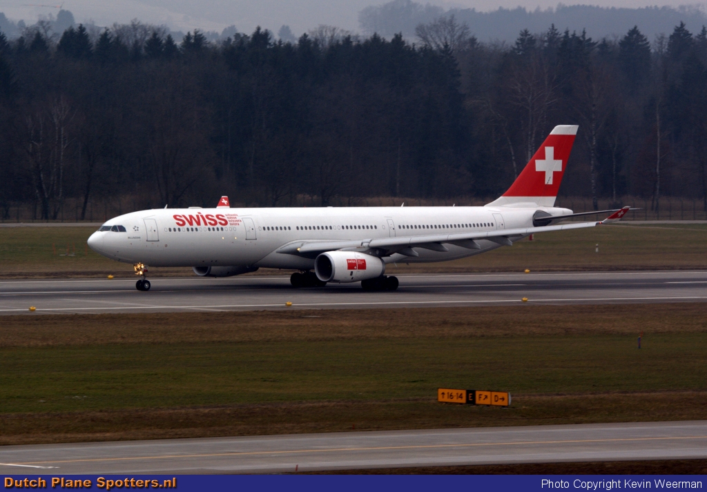 HB-JHC Airbus A330-300 Swiss International Air Lines by Kevin Weerman