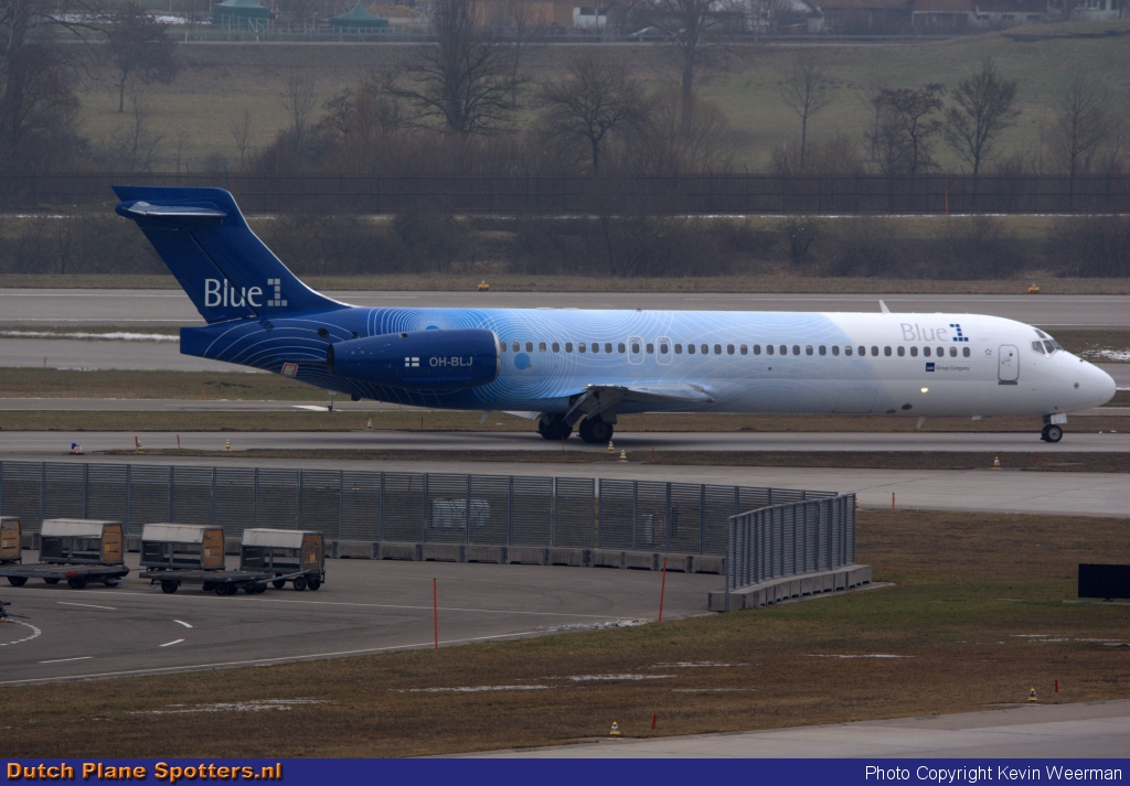 OH-BLJ Boeing 717-200 Blue1 by Kevin Weerman