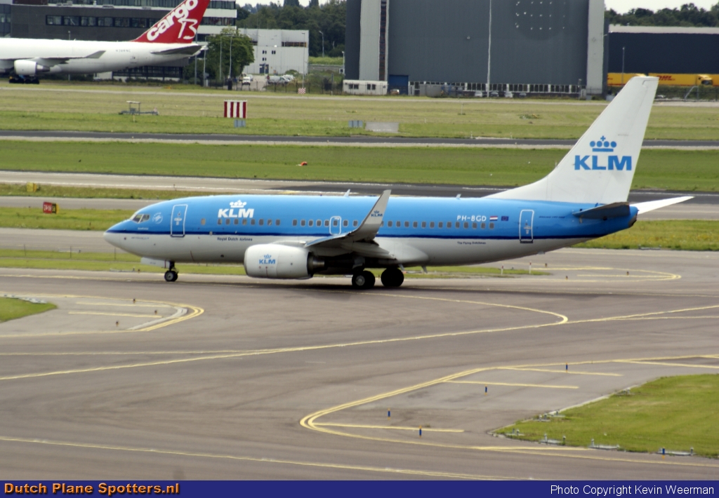 PH-BGD Boeing 737-700 KLM Royal Dutch Airlines by Kevin Weerman
