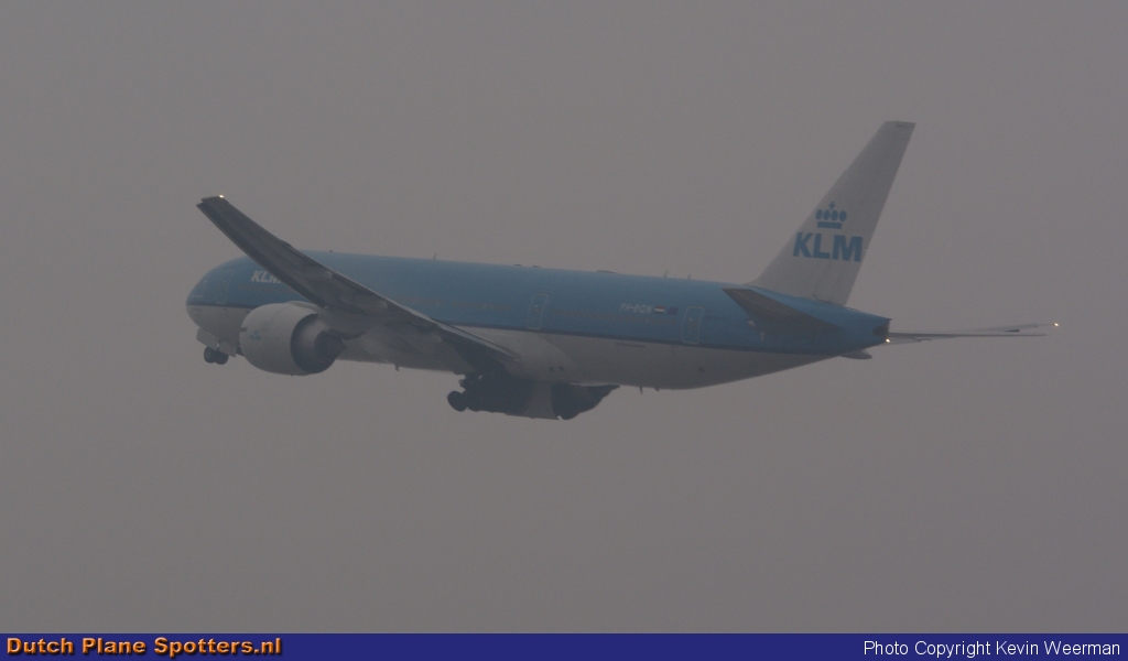 PH-BQN Boeing 777-200 KLM Royal Dutch Airlines by Kevin Weerman