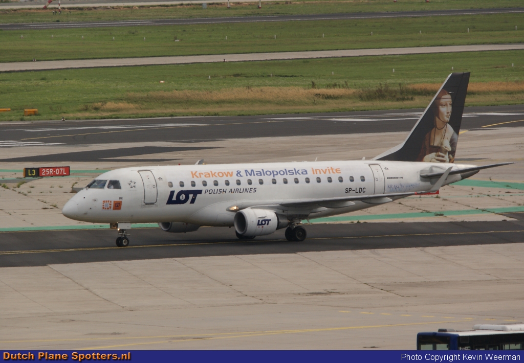 SP-LDC Embraer 170 LOT Polish Airlines by Kevin Weerman