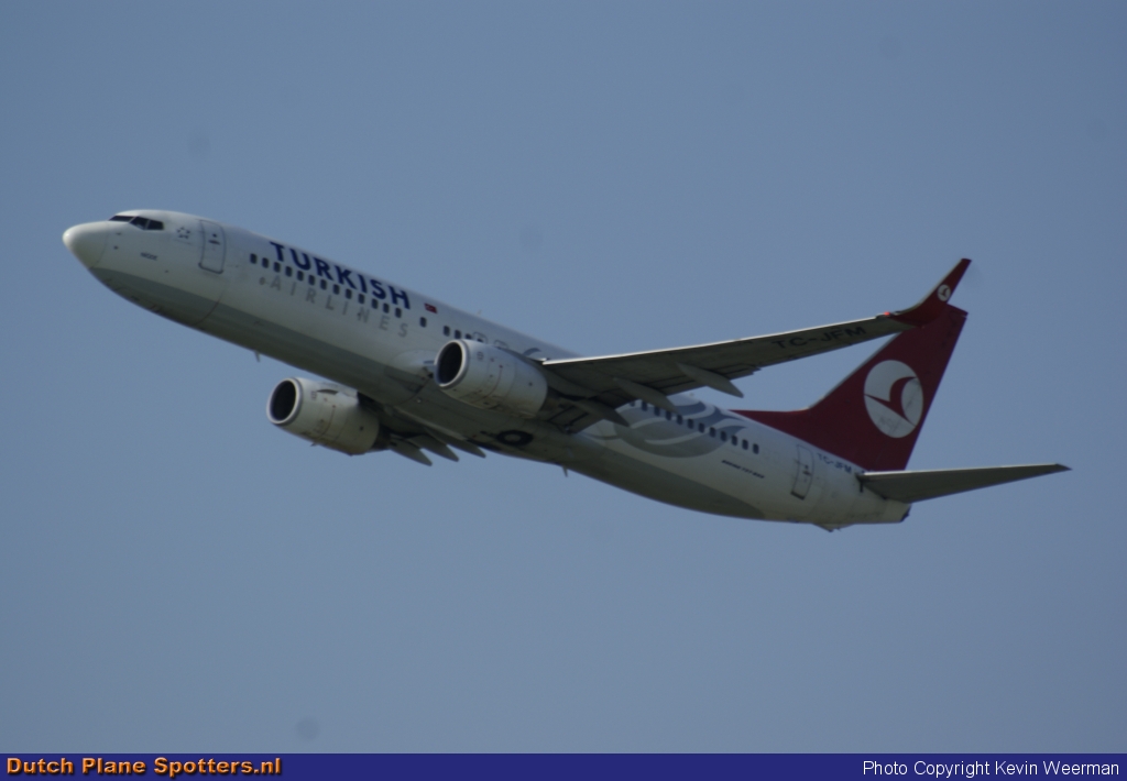 TC-JFM Boeing 737-800 Turkish Airlines by Kevin Weerman