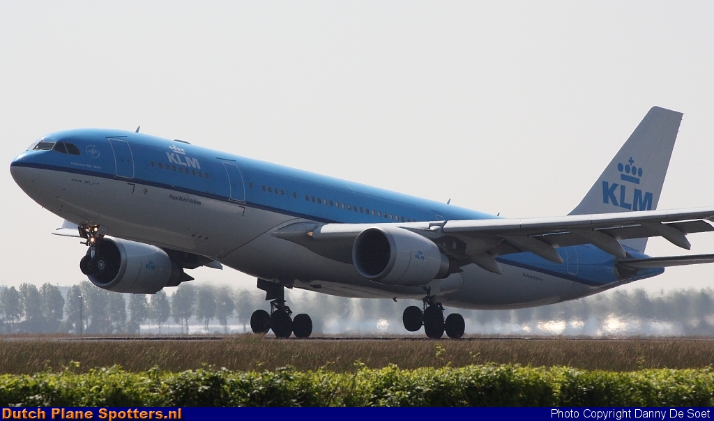 PH-AOB Airbus A330-200 KLM Royal Dutch Airlines by Danny De Soet