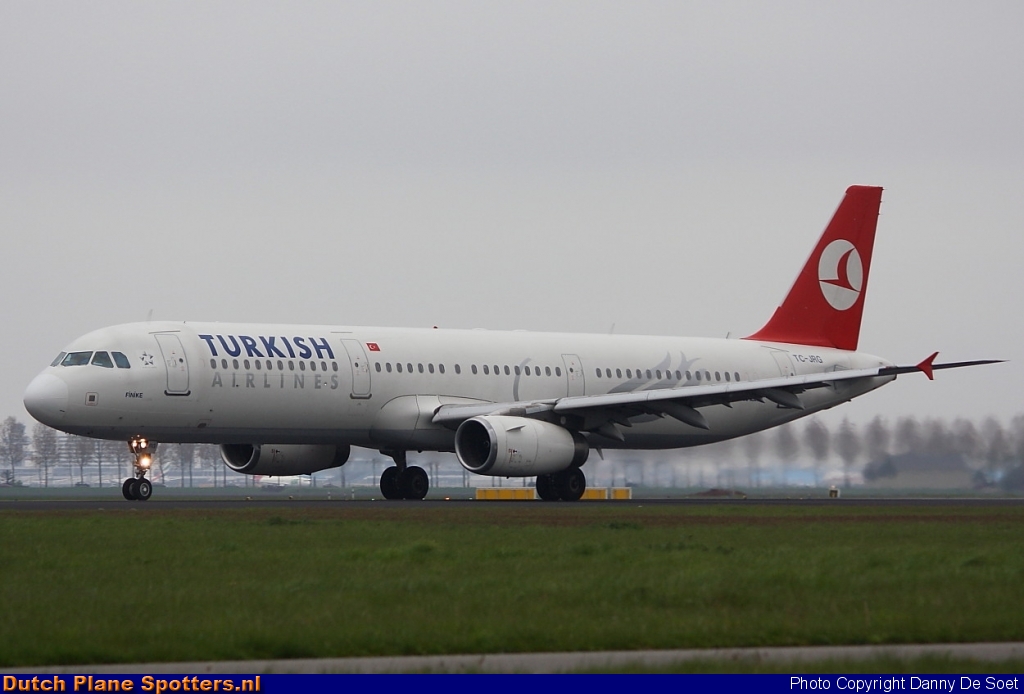 TC-JRG Airbus A321 Turkish Airlines by Danny De Soet