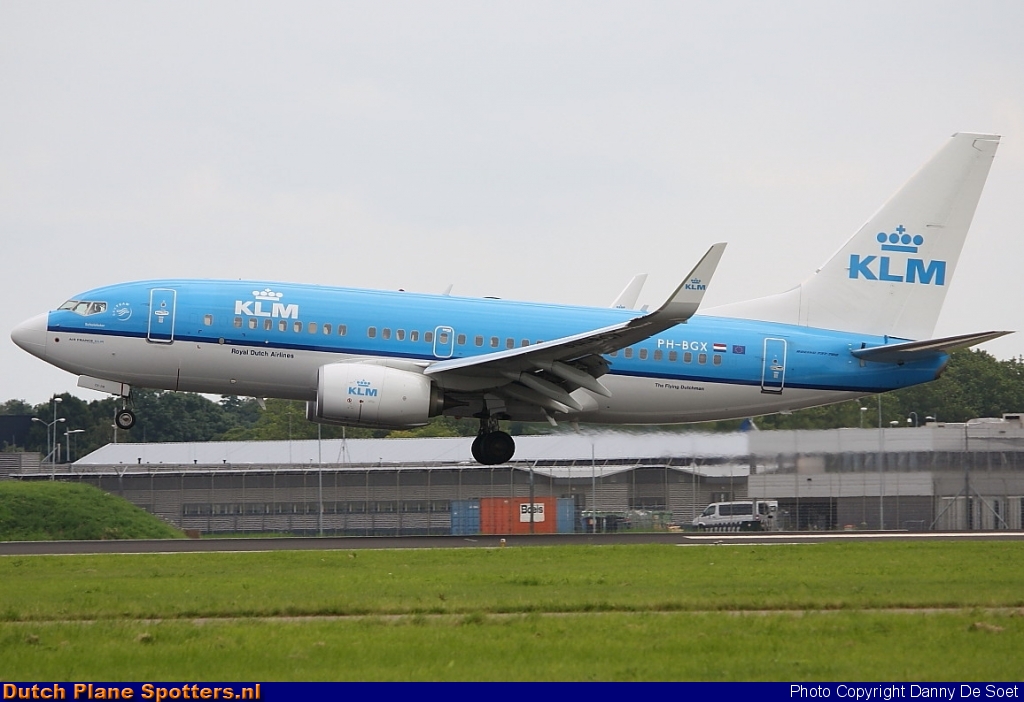 PH-BGX Boeing 737-700 KLM Royal Dutch Airlines by Danny De Soet