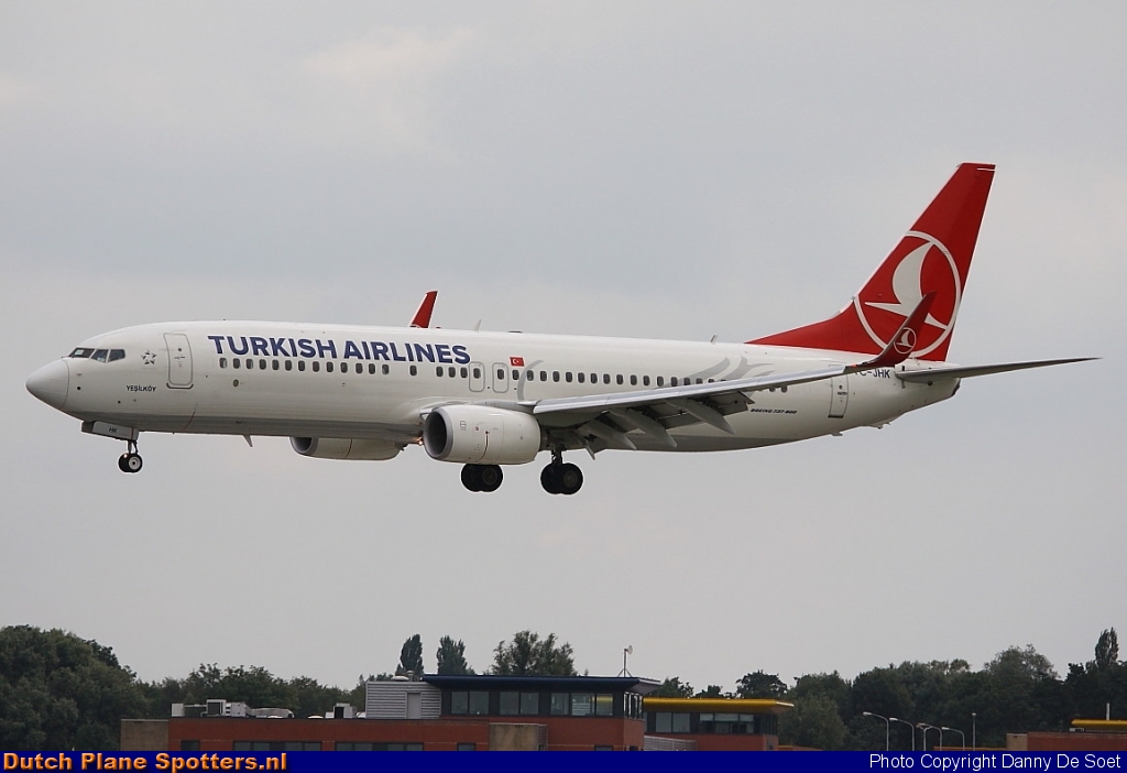 TC-JHK Boeing 737-800 Turkish Airlines by Danny De Soet
