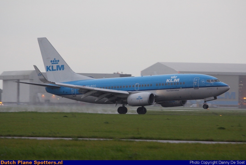 PH-BGG Boeing 737-700 KLM Royal Dutch Airlines by Danny De Soet