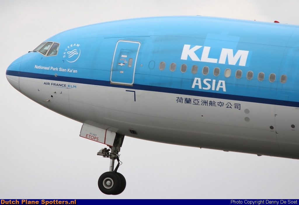 PH-BVC Boeing 777-300 KLM Asia by Danny De Soet