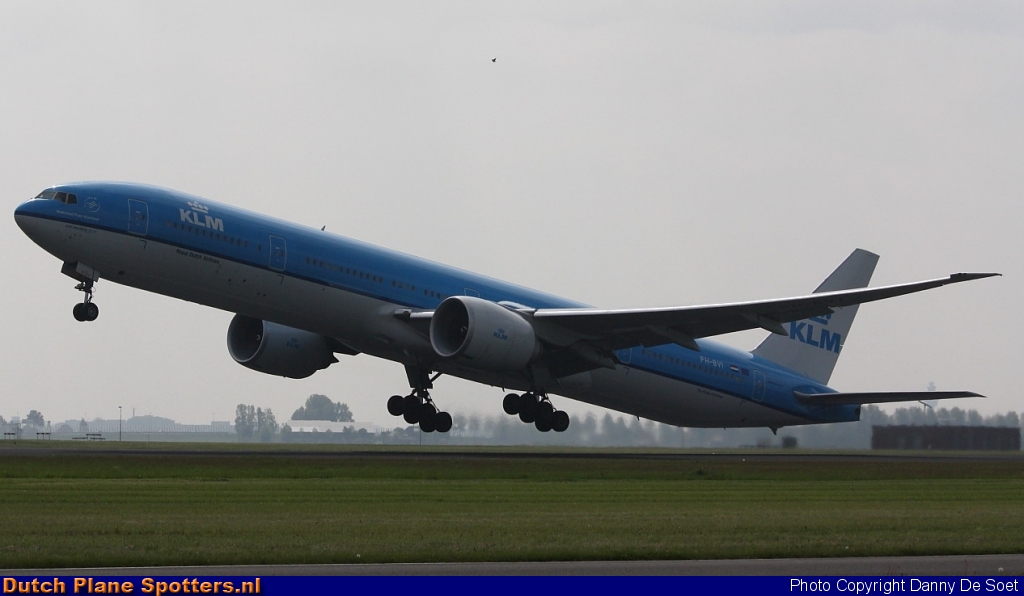 PH-BVI Boeing 777-300 KLM Royal Dutch Airlines by Danny De Soet