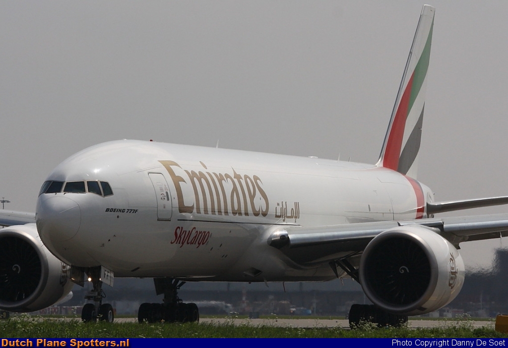 A6-EFF Boeing 777-F Emirates Sky Cargo by Danny De Soet