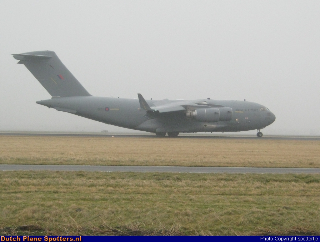ZZI76 Boeing C-17 Globemaster III MIL - British Royal Air Force by spottertje