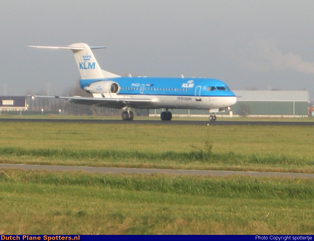 PH-KZI Fokker 70 KLM Cityhopper by spottertje