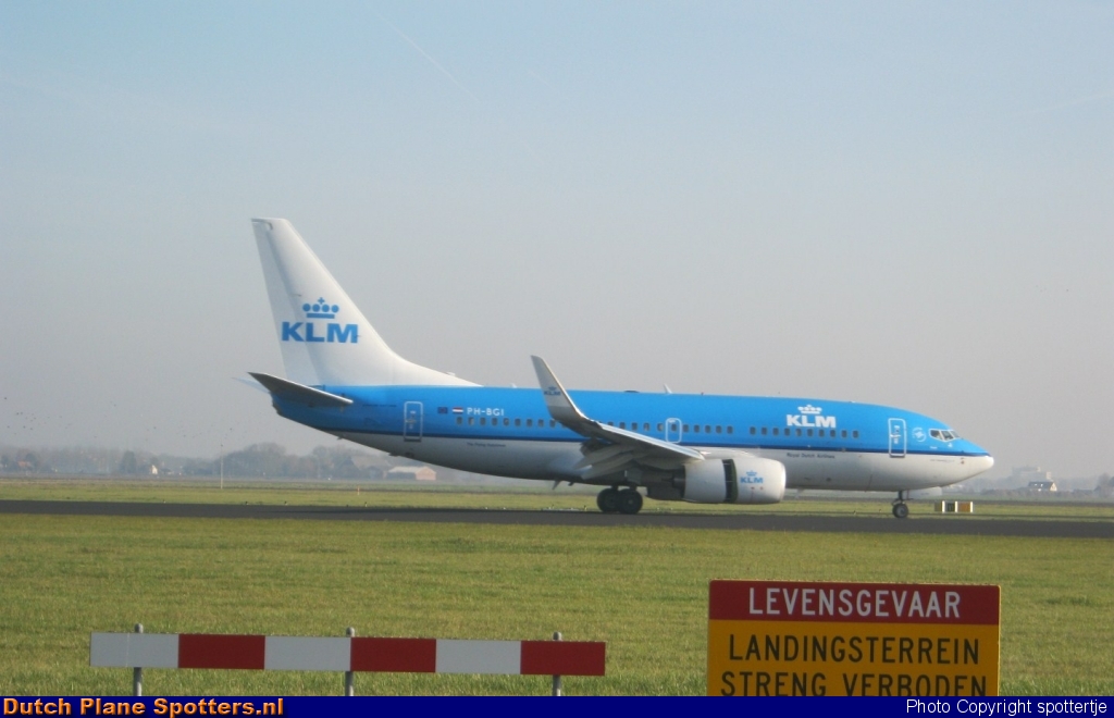 PH-BGI Boeing 737-700 KLM Royal Dutch Airlines by spottertje