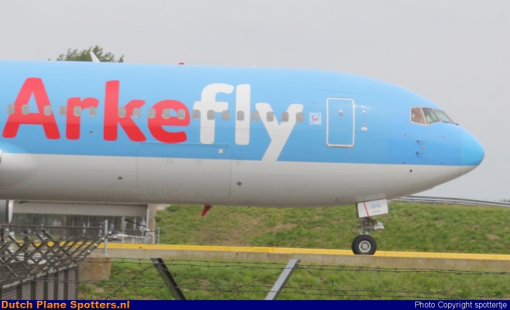 PH-AHQ Boeing 767-300 ArkeFly by spottertje