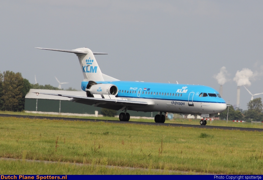 PH-KZP Fokker 70 KLM Cityhopper by spottertje