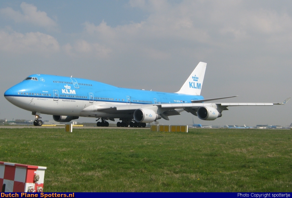 PH-BFW Boeing 747-400 KLM Royal Dutch Airlines by spottertje