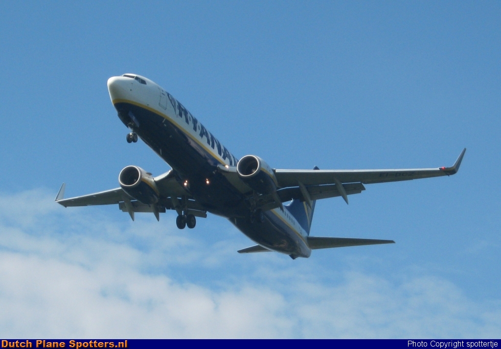 EI-DCZ Boeing 737-800 Ryanair by spottertje