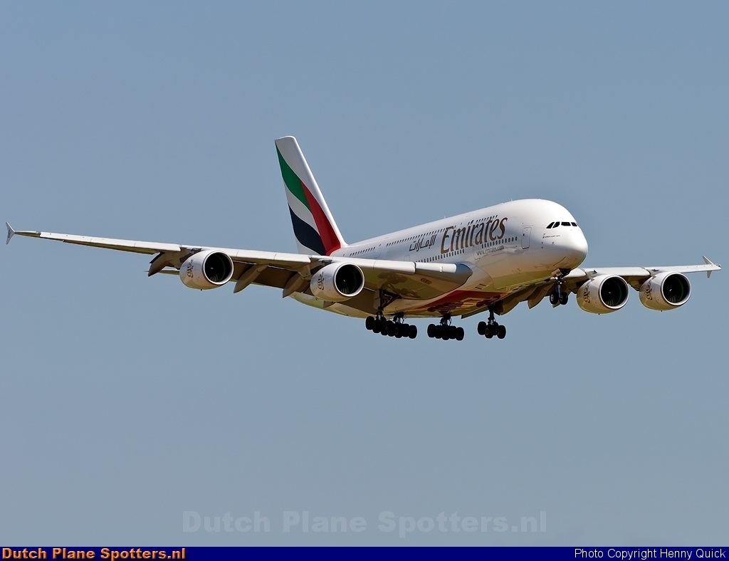 A6-EDU Airbus A380-800 Emirates by Henny Quick