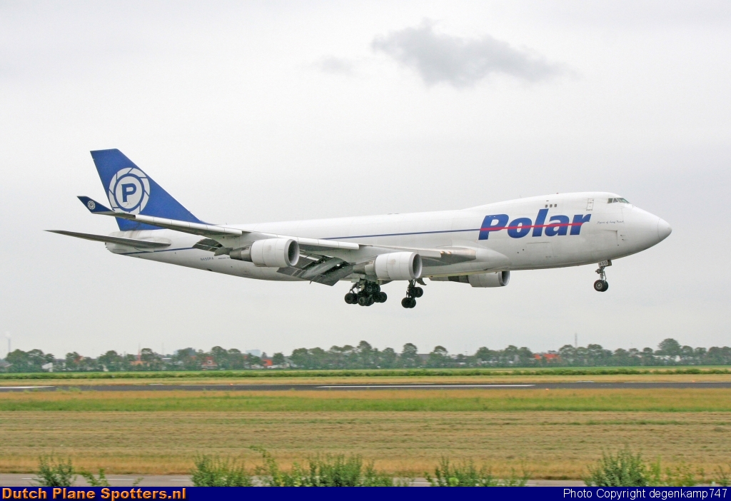 N450PA Boeing 747-400 Polar Air Cargo by Herman Degenkamp