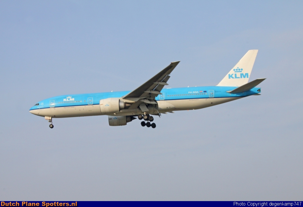 PH-BQA Boeing 777-200 KLM Royal Dutch Airlines by Herman Degenkamp