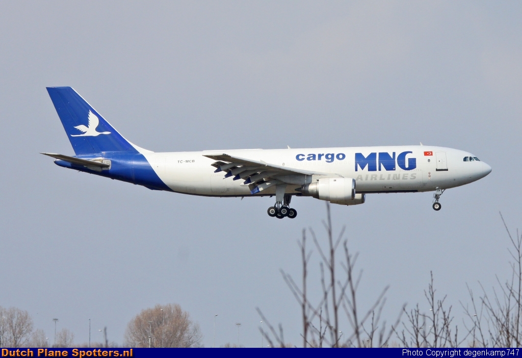 TC-MCB Airbus A300 MNG Airlines Cargo by Herman Degenkamp
