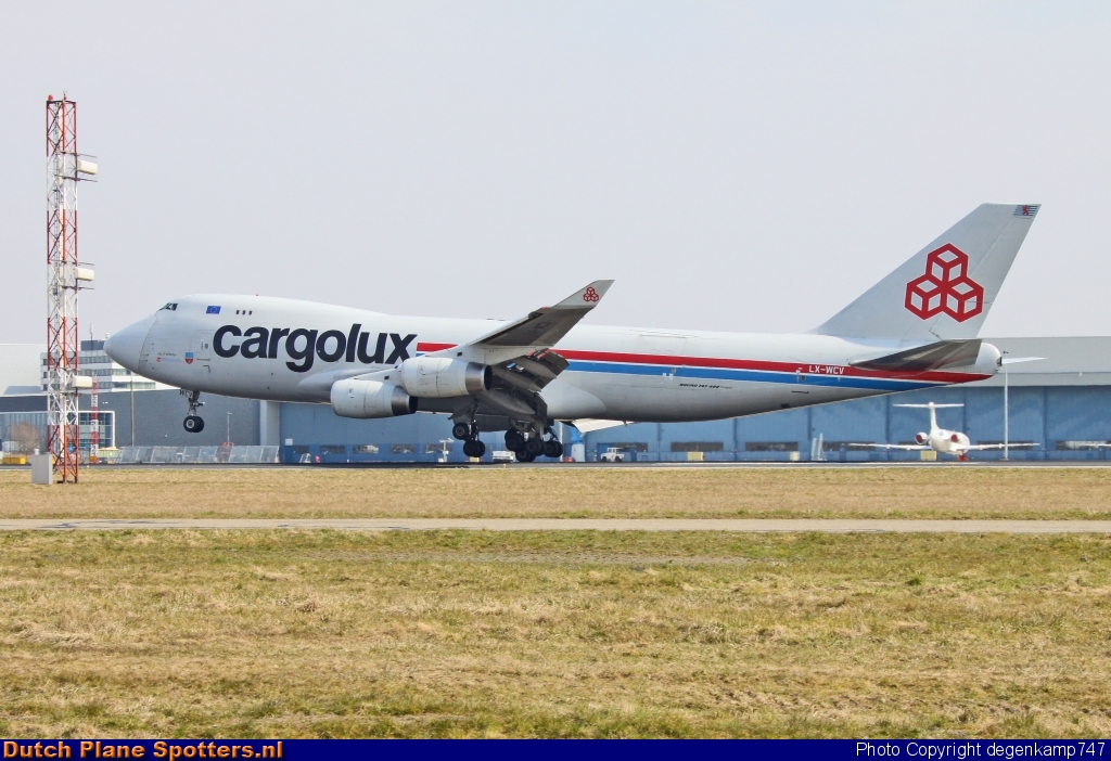 LX-WCV Boeing 747-400 Cargolux by Herman Degenkamp