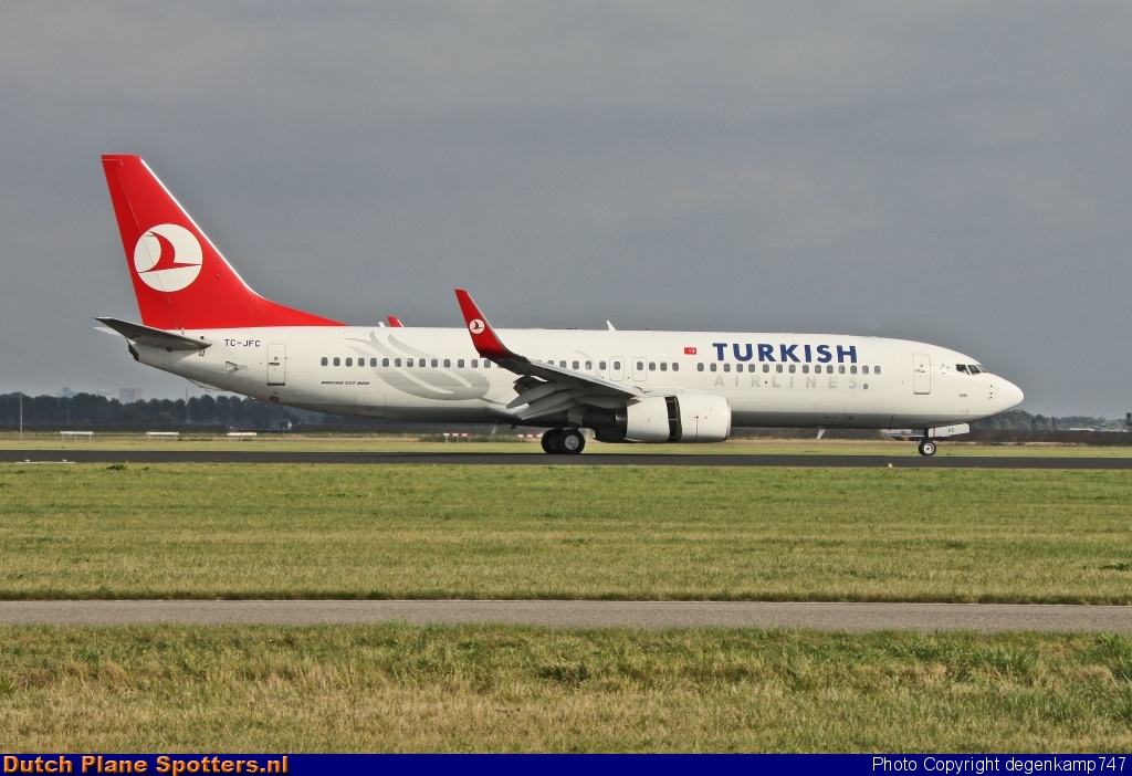 TC-JFC Boeing 737-800 Turkish Airlines by Herman Degenkamp