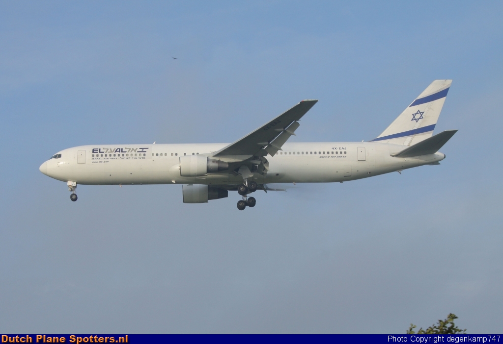 4X-AEJ Boeing 767-300 El Al Israel Airlines by Herman Degenkamp