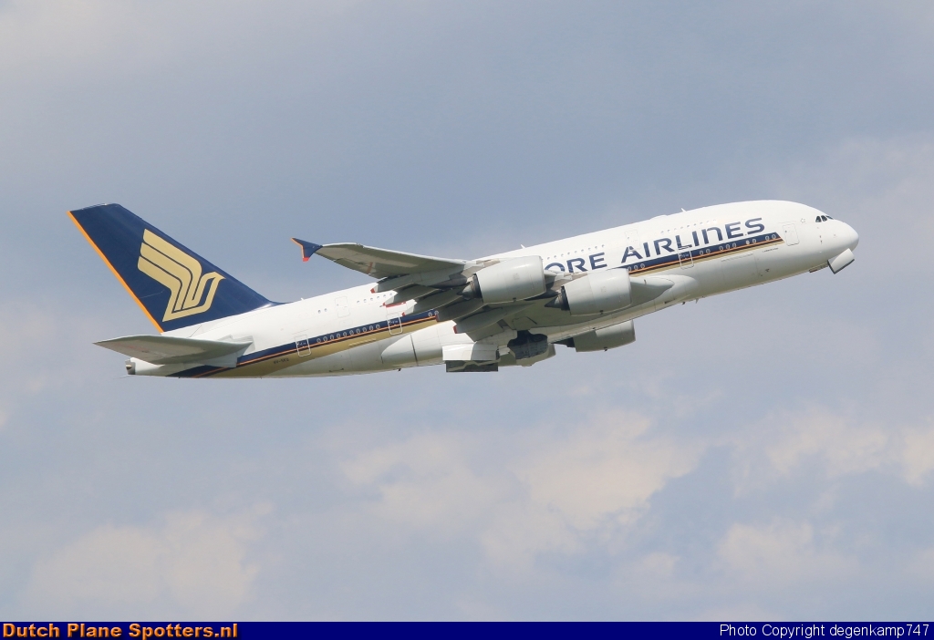 9V-SKQ Airbus A380-800 Singapore Airlines by Herman Degenkamp