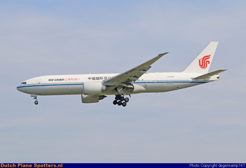 B-2095 Boeing 777-F Air China Cargo by Herman Degenkamp