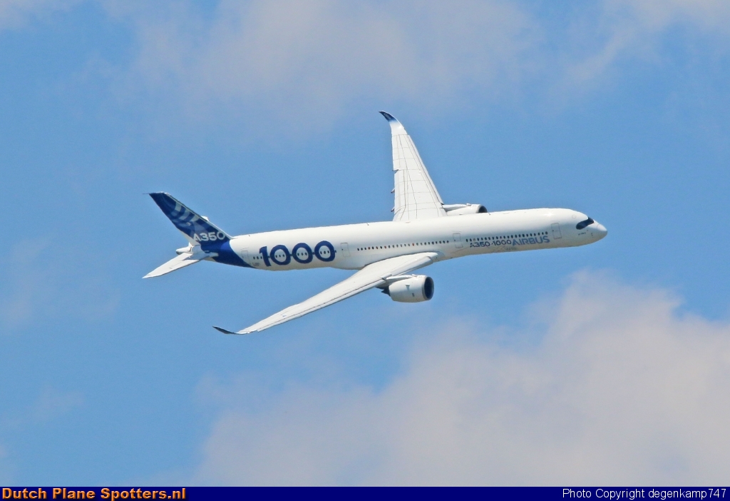 F-WMIL Airbus A350-1000 Airbus Industrie by Herman Degenkamp