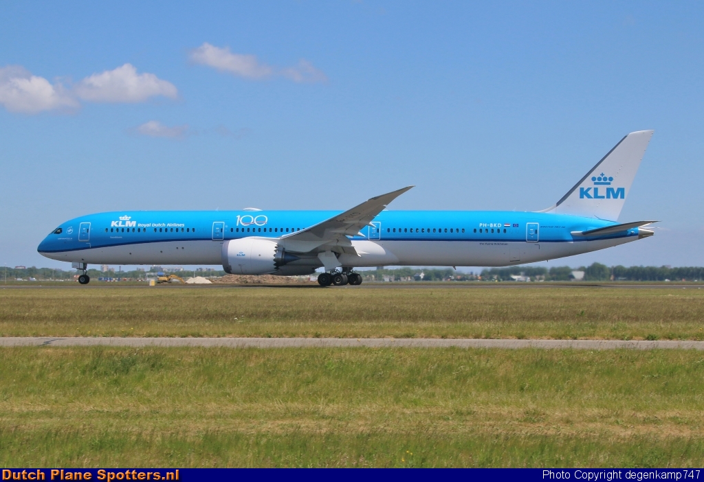 PH-BKD Boeing 787-10 Dreamliner KLM Royal Dutch Airlines by Herman Degenkamp