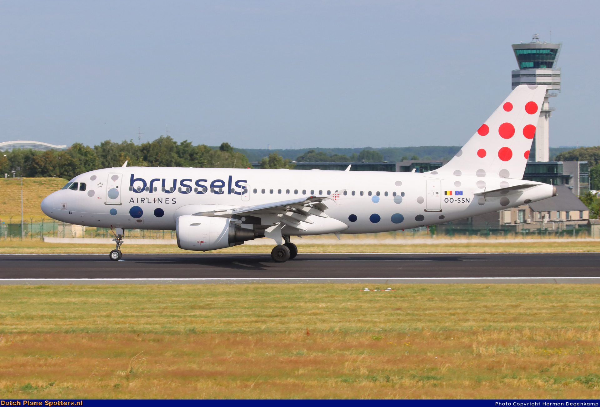 OO-SSN Airbus A319 Brussels Airlines by Herman Degenkamp