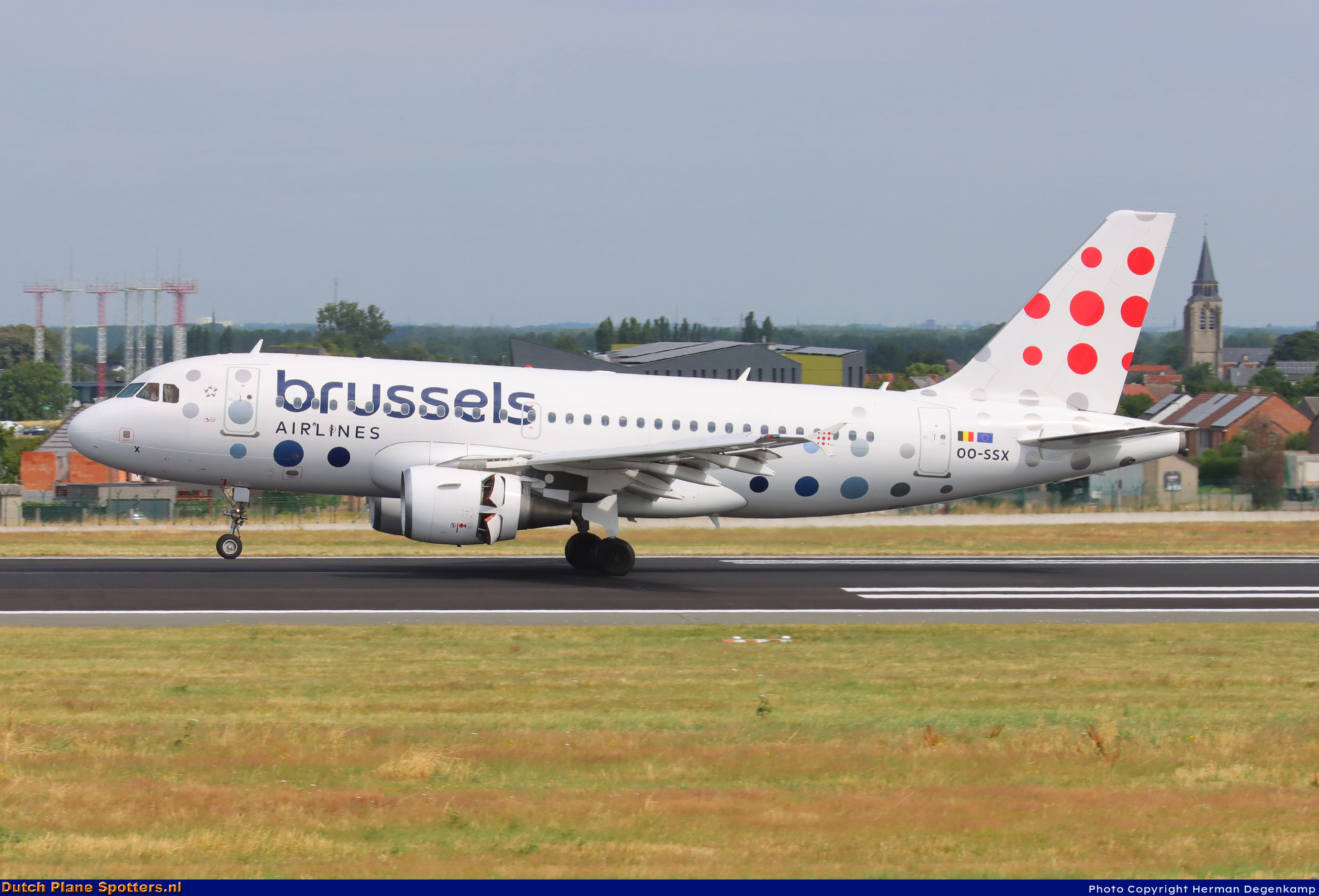 OO-SSX Airbus A319 Brussels Airlines by Herman Degenkamp