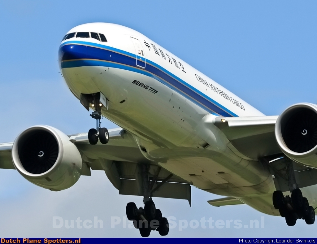 B-2073 Boeing 777-F China Southern Cargo by Leander Swinkels