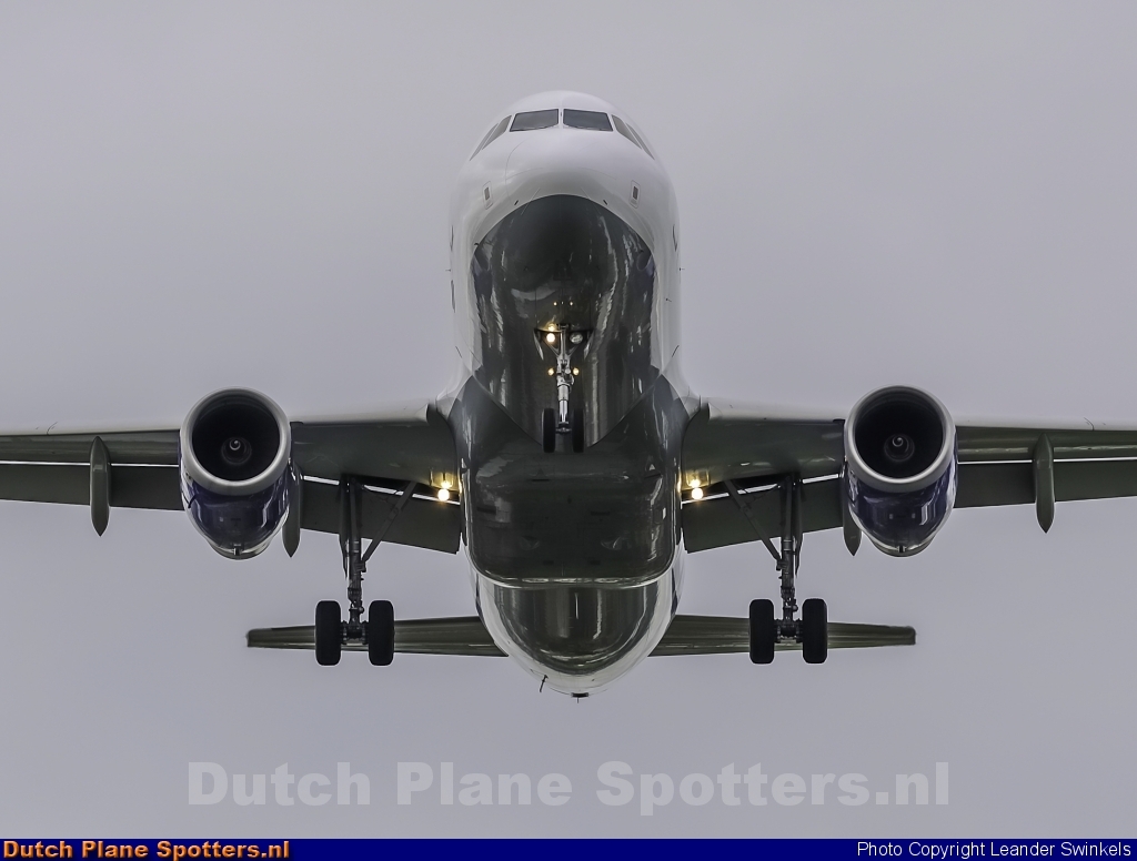 TC-OBN Airbus A320 Onur Air by Leander Swinkels