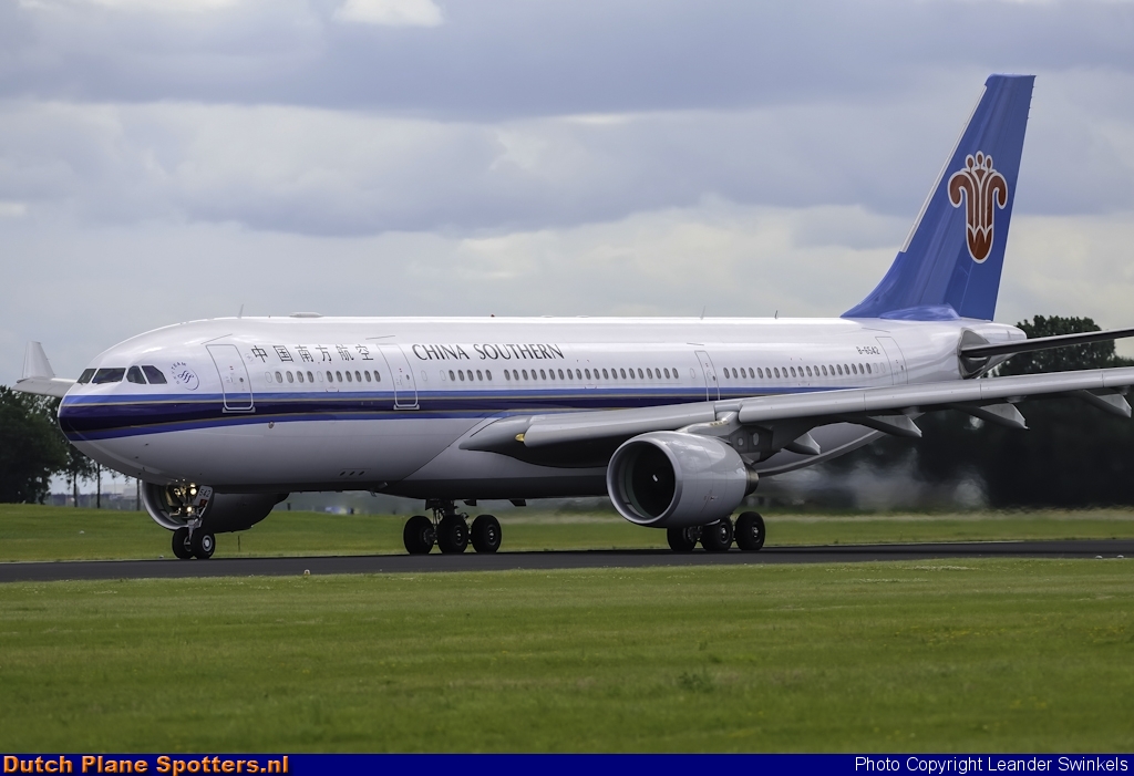 B-6542 Airbus A330-200 China Southern by Leander Swinkels