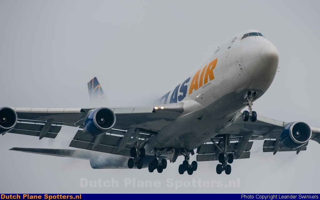 N477MC Boeing 747-400 Atlas Air (Etihad Crystal Cargo) by Leander Swinkels
