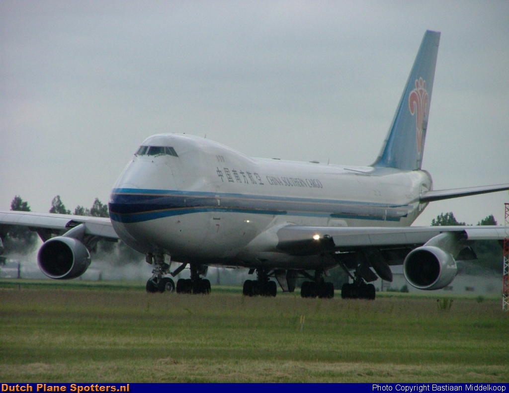 B-2473 Boeing 747-400 China Southern Cargo by Bastiaan Middelkoop