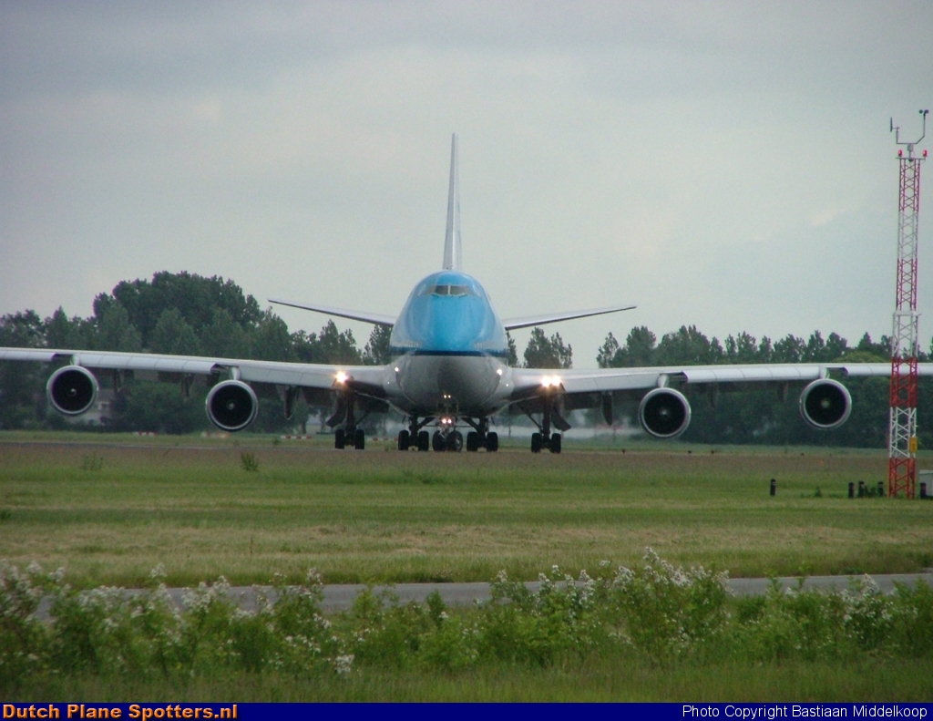 PH-BFT Boeing 747-400 KLM Royal Dutch Airlines by Bastiaan Middelkoop