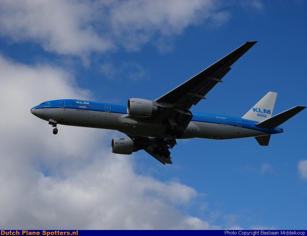 PH-BQF Boeing 777-200 KLM Asia by Bastiaan Middelkoop