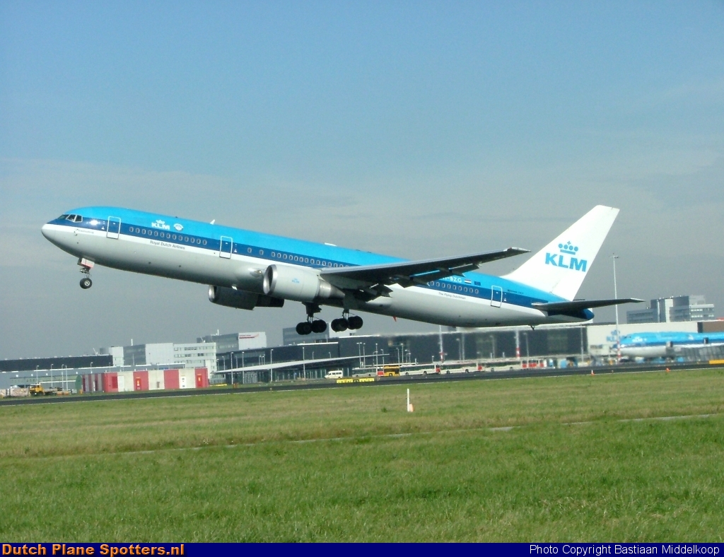 PH-BZG Boeing 767-300 KLM Royal Dutch Airlines by Bastiaan Middelkoop