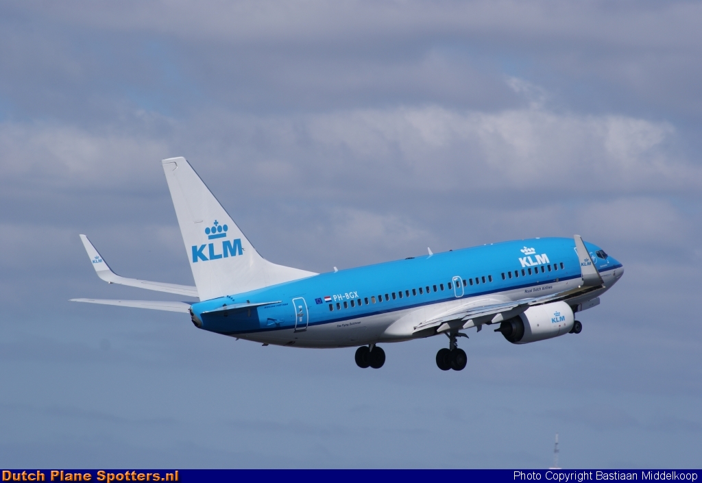 PH-BGX Boeing 737-700 KLM Royal Dutch Airlines by Bastiaan Middelkoop