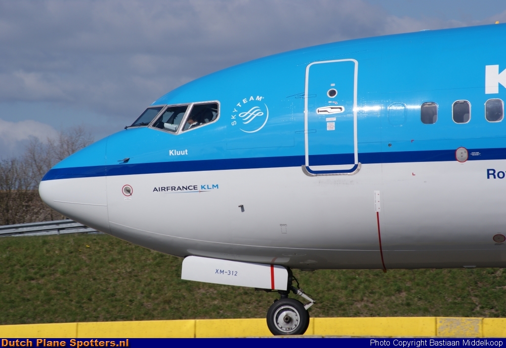 PH-BXM Boeing 737-800 KLM Royal Dutch Airlines by Bastiaan Middelkoop